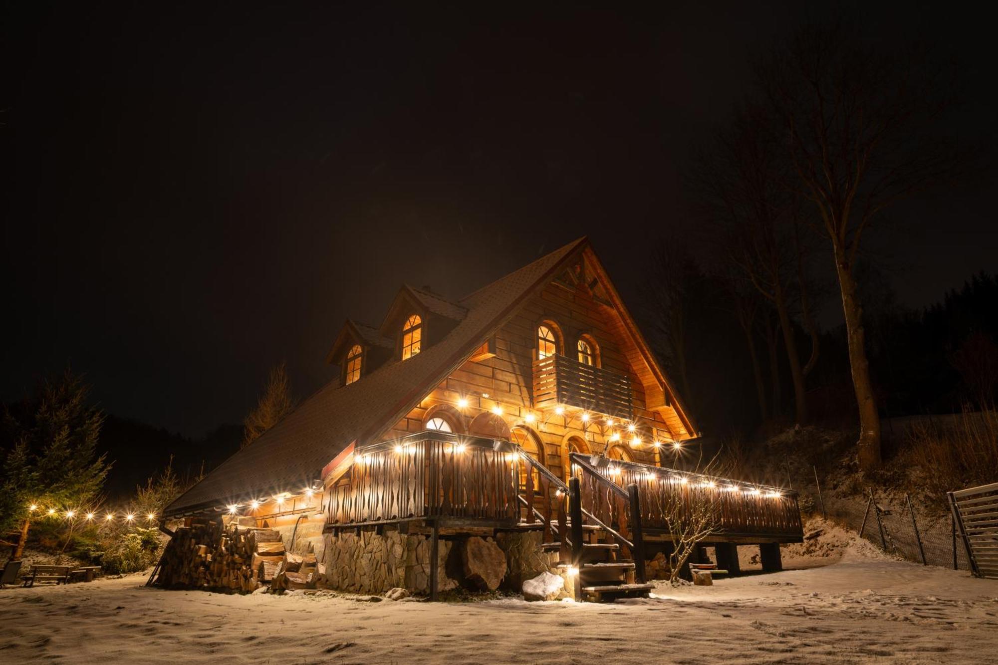 Forest Camp Dom W Gorach Sowich Michalkowa Exterior foto